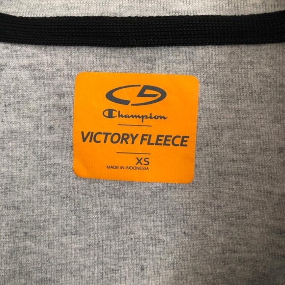 Champion women's Front Zip Jacket - Picture 7 of 8